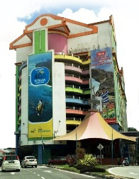 shooping mall signage